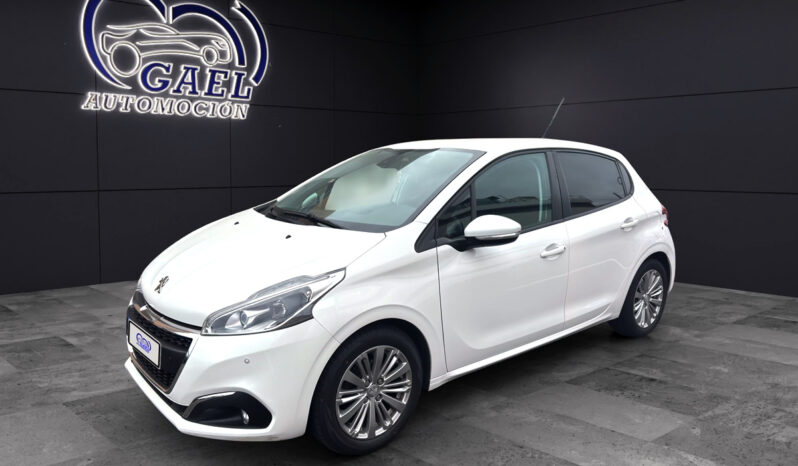 PEUGEOT 208 ACTIVE PURETECH lleno