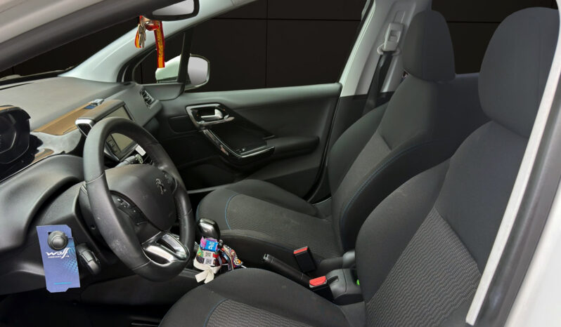 PEUGEOT 208 ACTIVE PURETECH lleno