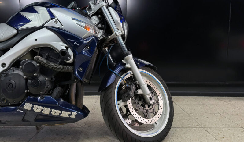 SUZUKI GSR 600 lleno