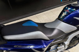 SUZUKI GSR 600 lleno