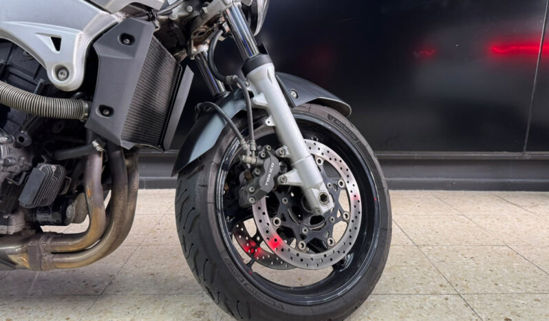 SUZUKI GSR 600 lleno