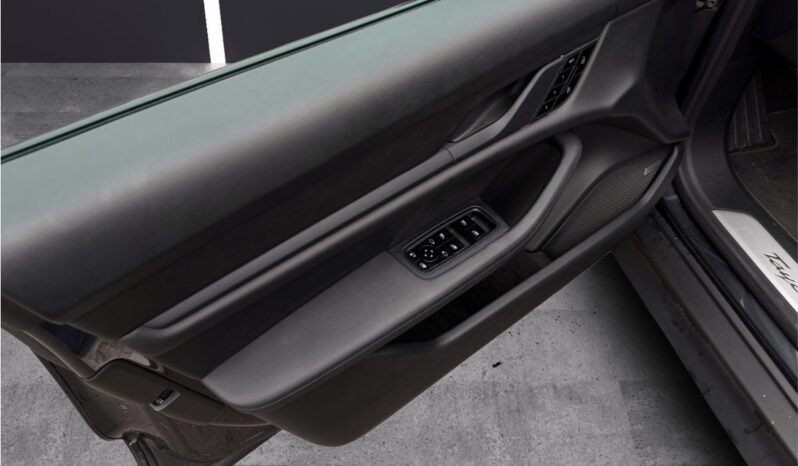 PORSCHE TAYCAN 4S lleno
