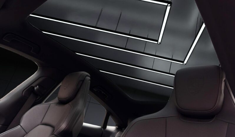 PORSCHE TAYCAN 4S lleno