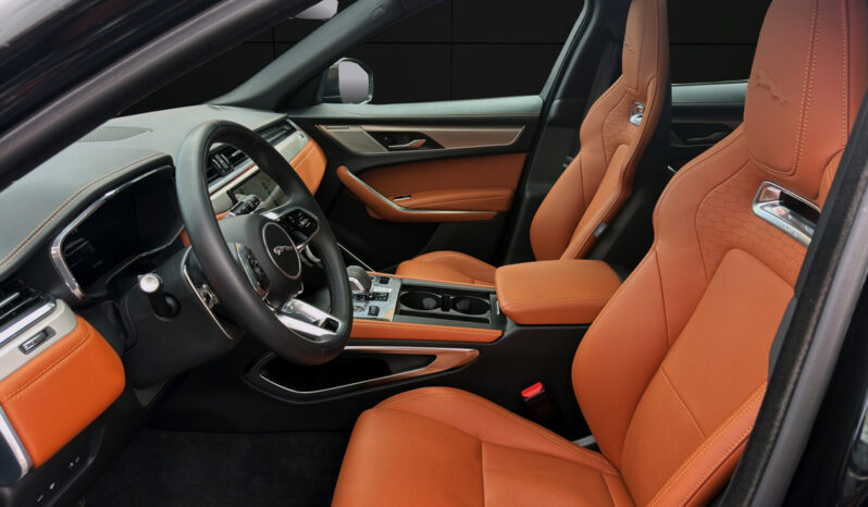 JAGUAR F-PACE lleno