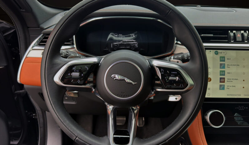JAGUAR F-PACE lleno